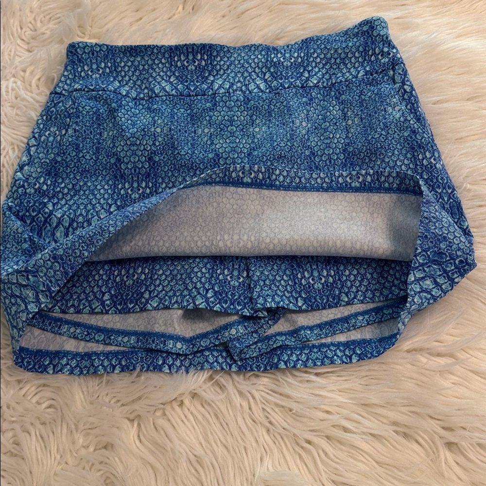 Attyre Blue Printed Mini Skort size 6 length 15” waist 30” excellent condition - Picture 6 of 8